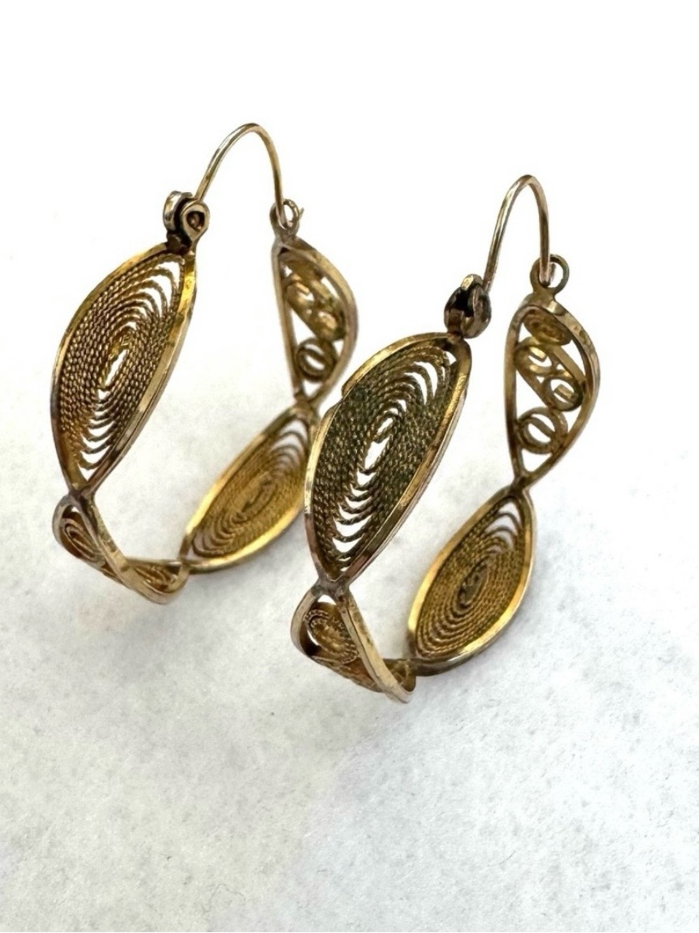 Vintage “Carla” Gold-Tone Filigree Hoop Earrings. Hinged Closing. Very Unique.